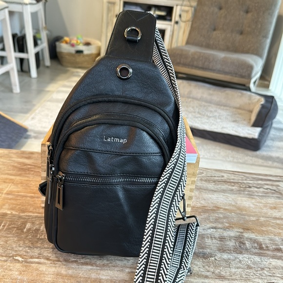 Pouch - Picture 9 of 9